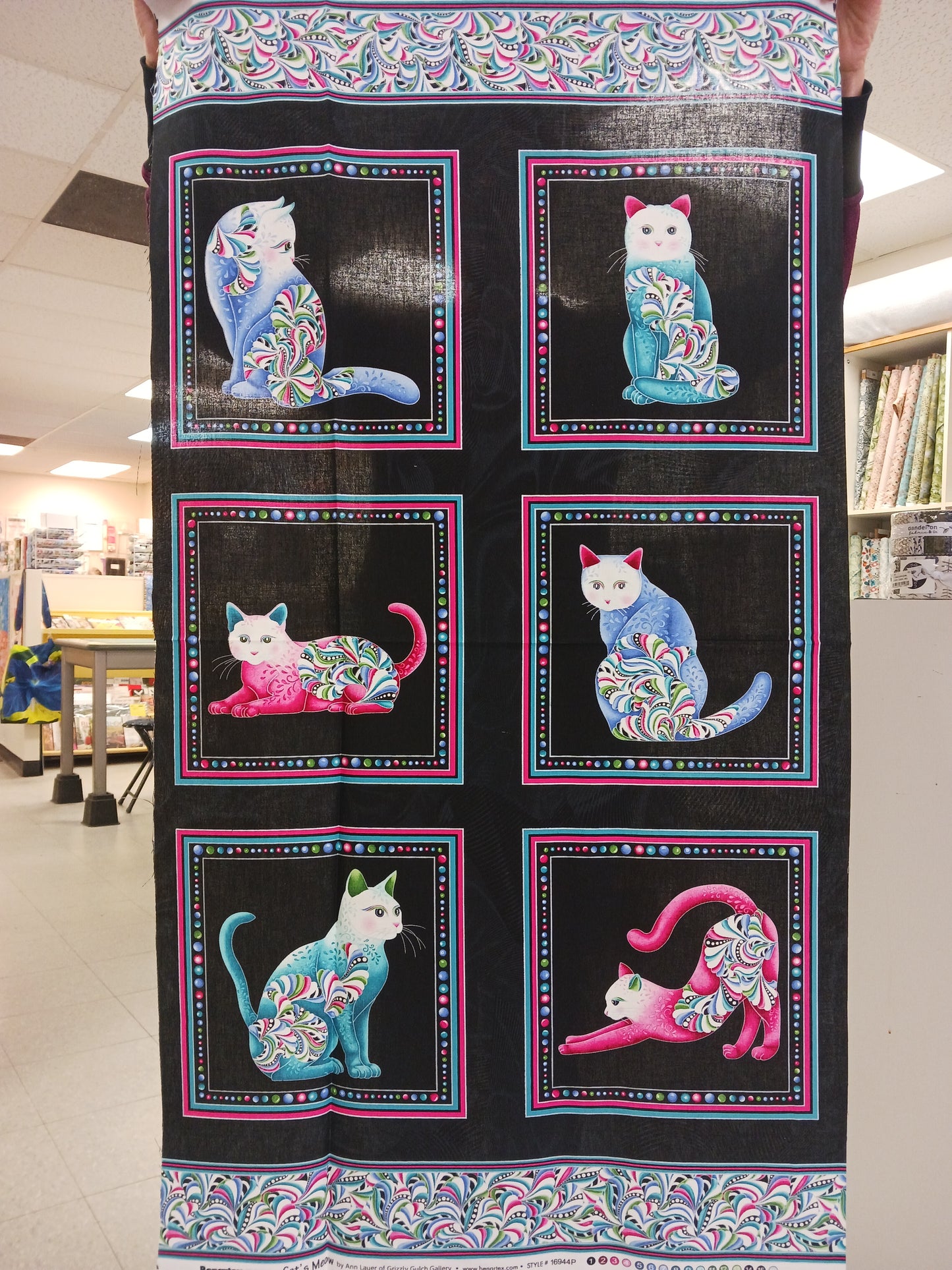 Benartex Cat's Meow Panel black multi