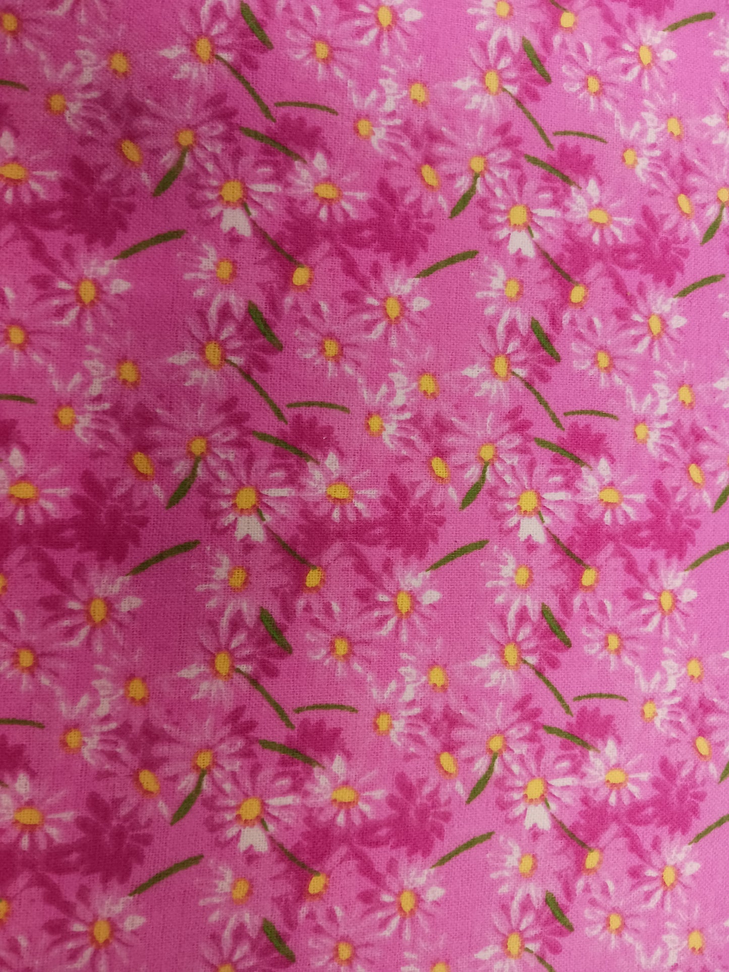 Comfy Prints, Pink Daisies
