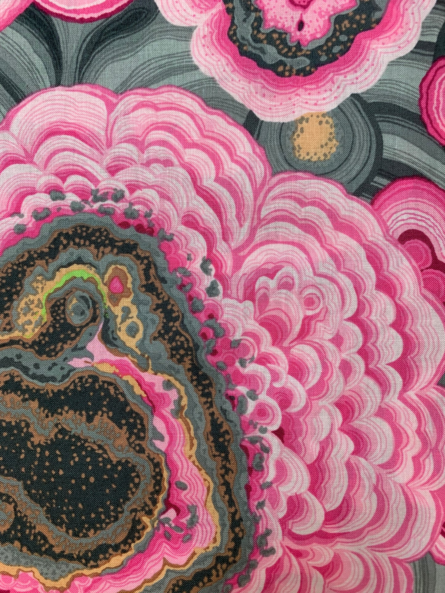 Free Spirit-Kaffe Fassett-Agate-Pink #PWPJ106-PINK