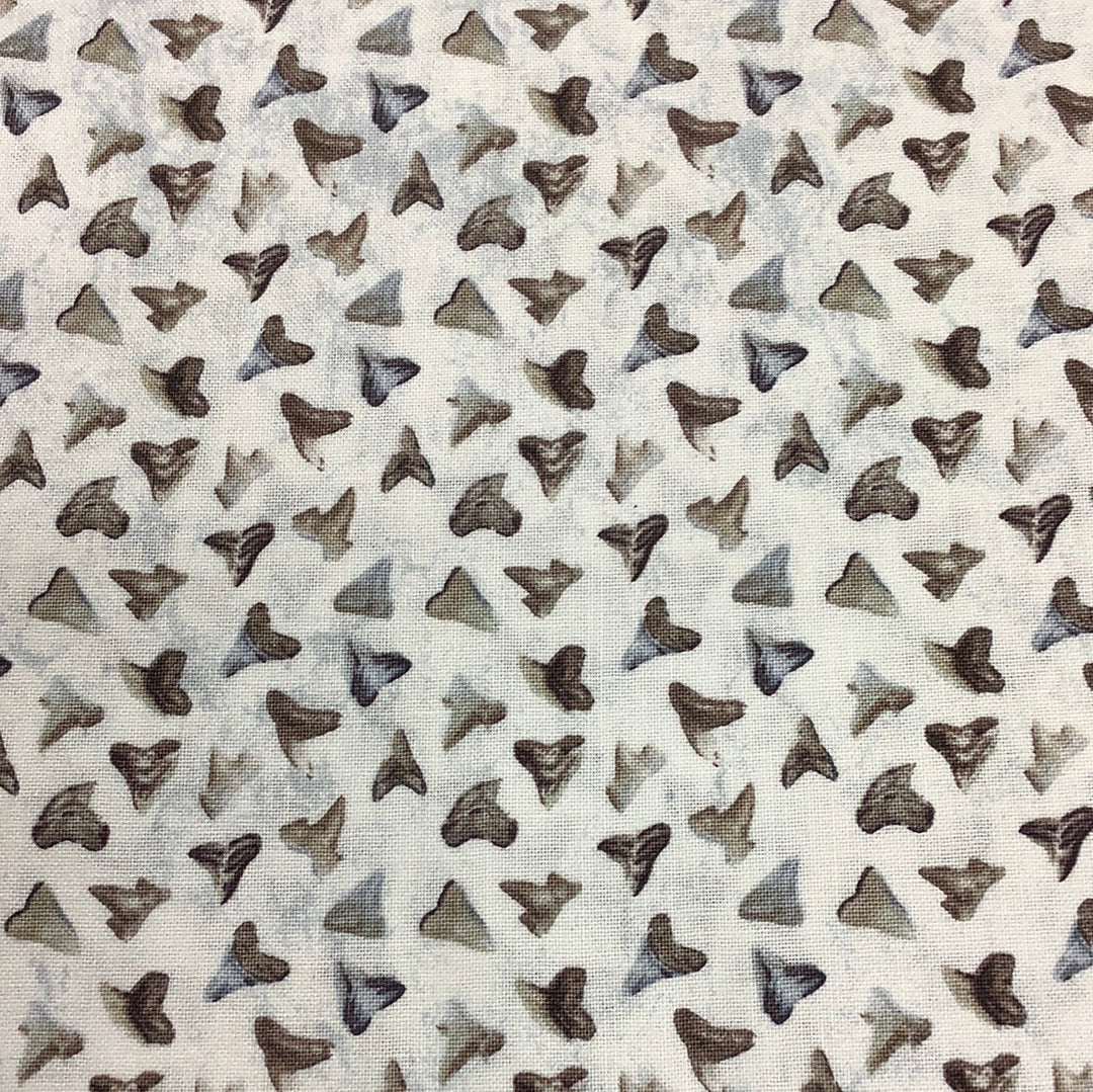 Northcott-Shark Attack-Off White-Shark Teeth