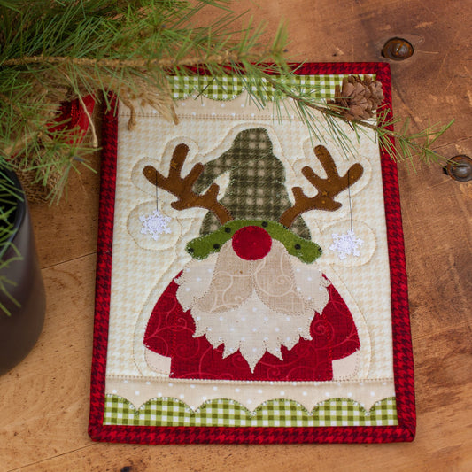 The Whole Country Caboodle - Reindeer Gnome Mug Rug Kit