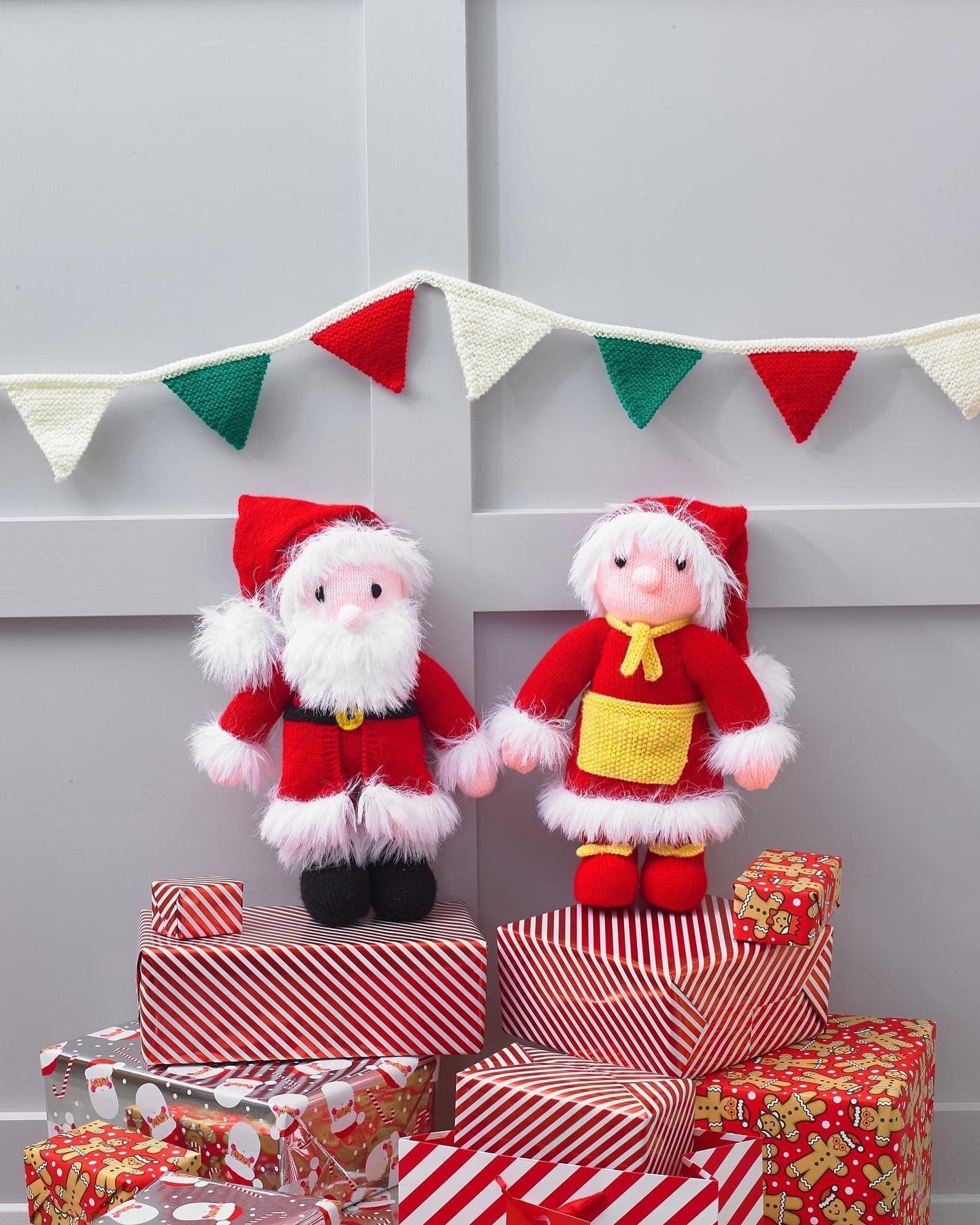 James C Brett - Christmas Knit Pattern Leaflets