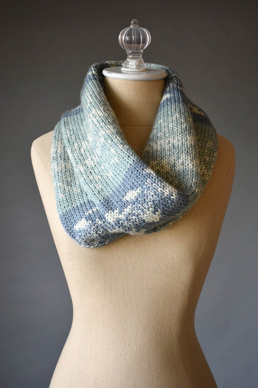 Universal Yarn - Double Up Cowl Knit Pattern